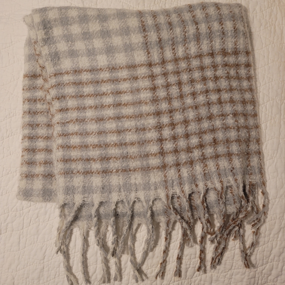 Something Navy checked blanket scarf in ivory